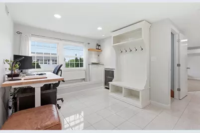66 Phillips Cir, Waltham, MA 02452 - Photo 27
