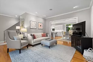 923 Lagrange St, Boston, MA 02132 - Photo 5