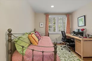 923 Lagrange St, Boston, MA 02132 - Photo 25