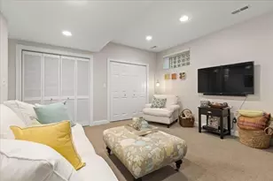 923 Lagrange St, Boston, MA 02132 - Photo 23