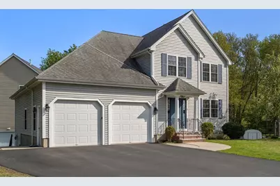 2 Cpl Charles J McMahon Dr, Woburn, MA 01801 - Photo 3