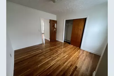 212 Brightman St, Fall River, MA 02720 - Photo 9