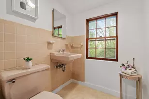 19 New Haven St, Boston, MA 02132 - Photo 15