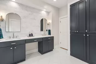 2 Lexington St, Boston, MA 02129 - Photo 9
