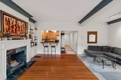 43 Carlton St #2, Brookline, MA 02446 - Photo 5