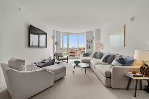 100 Lovejoy Wharf, Boston, MA 02114 - Photo 1