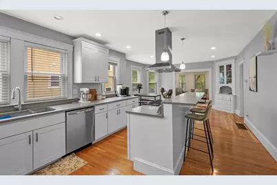1530 Mystic Valley Parkway #1, Medford, MA 02155 - Photo 5