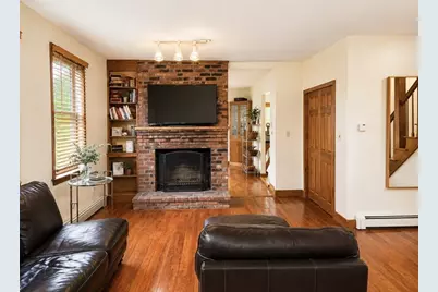 439 Newport Rd, Hull, MA 02045 - Photo 9