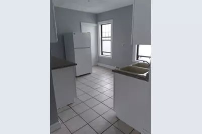 10 Norton St #3, Boston, MA 02125 - Photo 9