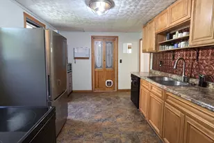 28 Cross Rd, Uxbridge, MA 01569 - Photo 17