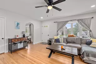 48 Charles St, Gardner, MA 01440 - Photo 3