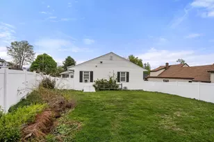 48 Charles St, Gardner, MA 01440 - Photo 17