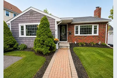 5 Vermont Ave., Saugus, MA 01906 - Photo 1
