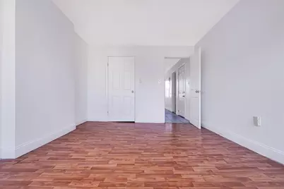 213 W 9th St, Boston, MA 02127 - Photo 19