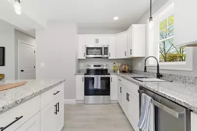 3 Crossman Street #B, Taunton, MA 02780 - Photo 5