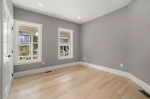 32 Manning St, Medford, MA 02155 - Photo 13