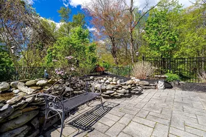 1084 Main Street, Leominster, MA 01453 - Photo 33