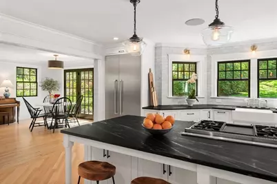 153 Ridgeway Rd, Weston, MA 02493 - Photo 9