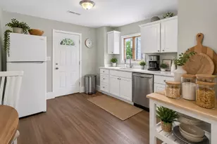 72 Wellington Hill St, Boston, MA 02126 - Photo 19