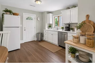 72 Wellington Hill St, Boston, MA 02126 - Photo 19