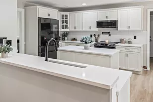 33 Smallwood Cir, Boylston, MA 01505 - Photo 13