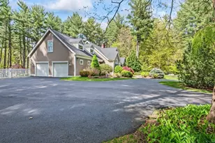 33 Smallwood Cir, Boylston, MA 01505 - Photo 7