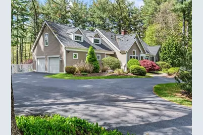 33 Smallwood Cir, Boylston, MA 01505 - Photo 7