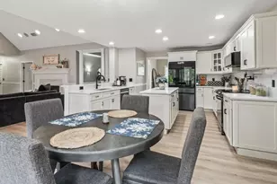 33 Smallwood Cir, Boylston, MA 01505 - Photo 13