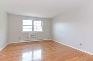 4 Colonial Village Dr, Arlington, MA 02474 - Photo 13