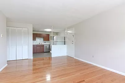 4 Colonial Village Dr #9, Arlington, MA 02474 - Photo 11