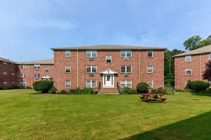 4 Colonial Village Dr, Arlington, MA 02474 - Photo 25