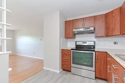 4 Colonial Village Dr #9, Arlington, MA 02474 - Photo 7