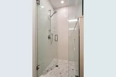 5 Hearn St, Watertown, MA 02472 - Photo 17