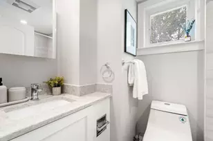 5 Hearn St, Watertown, MA 02472 - Photo 11