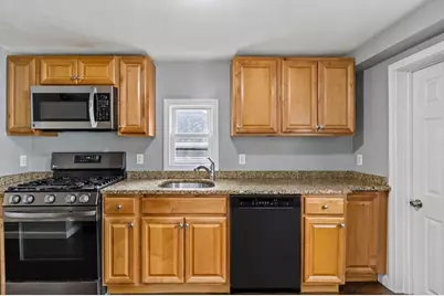6 Lindsell St, Saugus, MA 01906 - Photo 5