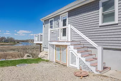 9 Chestnut Pl, Hingham, MA 02043 - Photo 3