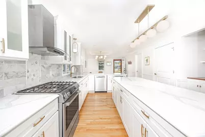 9 Chestnut Pl, Hingham, MA 02043 - Photo 9