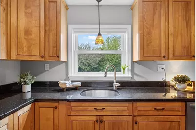 24 Hampstead Street, Methuen, MA 01844 - Photo 7