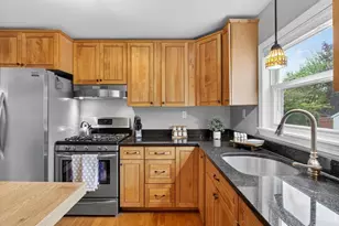 24 Hampstead St, Methuen, MA 01844 - Photo 9