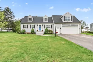 24 Hampstead St, Methuen, MA 01844 - Photo 1