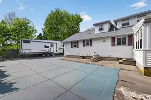1096 Joyce St, New Bedford, MA 02745 - Photo 39