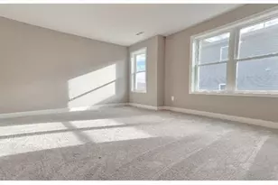 54 Richards St, Worcester, MA 01603 - Photo 9