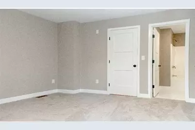 54 Richards St #54, Worcester, MA 01603 - Photo 13