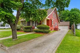 27 Lenox St, Brockton, MA 02301 - Photo 3