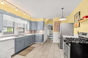 27 Lenox St, Brockton, MA 02301 - Photo 19