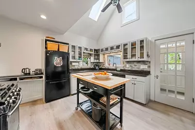 94 William St, Stoneham, MA 02180 - Photo 5