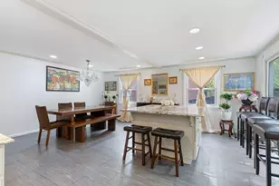 542 Commonwealth Ave, Newton, MA 02459 - Photo 5