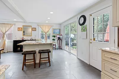 542 Commonwealth Ave #542, Newton, MA 02459 - Photo 7
