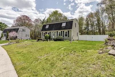 8 Portsmouth Rd, Amesbury, MA 01913 - Photo 1