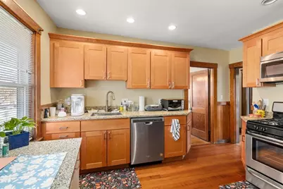 204 School St, Watertown, MA 02472 - Photo 11